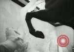 Standbild deutscher Bildhauer Deutschland, 1942, aus Sekunde 43 historischem Filmmaterial Videoclip 65675021787