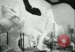 Standbild deutscher Bildhauer Deutschland, 1942, aus Sekunde 47 historischem Filmmaterial Videoclip 65675021787