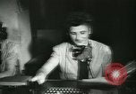 Immagine di Le ragazze tedesche il treno per le comunicazioni di lavoro ad Atene Atene GRECIA, 1942, secondo 15 filmato di repertorio 65675021788