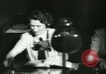Immagine di Le ragazze tedesche il treno per le comunicazioni di lavoro ad Atene Atene GRECIA, 1942, secondo 22 filmato di repertorio 65675021788