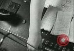 Immagine di Le ragazze tedesche il treno per le comunicazioni di lavoro ad Atene Atene GRECIA, 1942, secondo 25 filmato di repertorio 65675021788