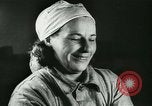 Standbild Fisch Haut-Anlage in Deutschland Deutschland, 1942, aus Sekunde 16 historischem Filmmaterial Videoclip 65675021789
