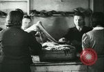 Standbild Fisch Haut-Anlage in Deutschland Deutschland, 1942, aus Sekunde 21 historischem Filmmaterial Videoclip 65675021789