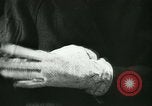 Standbild Fisch Haut-Anlage in Deutschland Deutschland, 1942, aus Sekunde 48 historischem Filmmaterial Videoclip 65675021789