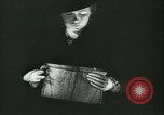 Standbild Fisch Haut-Anlage in Deutschland Deutschland, 1942, aus Sekunde 51 historischem Filmmaterial Videoclip 65675021789