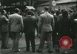 Immagine di Prigionieri alleati hanno marciato in Parigi Parigi Francia, 1944, secondo 14 filmato di repertorio 65675021798