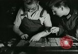Immagine di La propaganda tedesca durante la seconda guerra mondiale l'occupazione di Parigi Parigi Francia, 1940, secondo 23 filmato di repertorio 65675021850