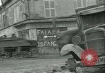 Standbild französischen 2nd Armored Division Sées, Frankreich, 1944, aus Sekunde 7 historischem Filmmaterial Videoclip 65675021854
