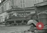 Standbild französischen 2nd Armored Division Sées, Frankreich, 1944, aus Sekunde 8 historischem Filmmaterial Videoclip 65675021854