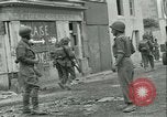 Standbild französischen 2nd Armored Division Sées, Frankreich, 1944, aus Sekunde 25 historischem Filmmaterial Videoclip 65675021854