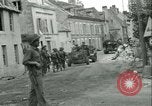 Standbild französischen 2nd Armored Division Sées, Frankreich, 1944, aus Sekunde 38 historischem Filmmaterial Videoclip 65675021854