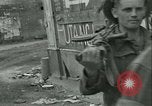 Standbild französischen 2nd Armored Division Sées, Frankreich, 1944, aus Sekunde 47 historischem Filmmaterial Videoclip 65675021854
