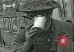 Standbild französischen 2nd Armored Division Sées, Frankreich, 1944, aus Sekunde 50 historischem Filmmaterial Videoclip 65675021854