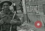 Standbild französischen 2nd Armored Division Sées, Frankreich, 1944, aus Sekunde 55 historischem Filmmaterial Videoclip 65675021854