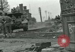 Standbild französischen 2nd Armored Division Sées, Frankreich, 1944, aus Sekunde 13 historischem Filmmaterial Videoclip 65675021855