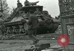 Standbild französischen 2nd Armored Division Sées, Frankreich, 1944, aus Sekunde 17 historischem Filmmaterial Videoclip 65675021855
