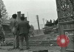 Standbild französischen 2nd Armored Division Sées, Frankreich, 1944, aus Sekunde 22 historischem Filmmaterial Videoclip 65675021855