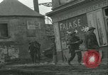Standbild französischen 2nd Armored Division Sées, Frankreich, 1944, aus Sekunde 44 historischem Filmmaterial Videoclip 65675021855