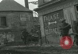 Standbild französischen 2nd Armored Division Sées, Frankreich, 1944, aus Sekunde 45 historischem Filmmaterial Videoclip 65675021855