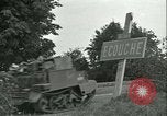 Standbild französischen 2nd Armored Division Alencon Frankreich, 1944, aus Sekunde 41 historischem Filmmaterial Videoclip 65675021856