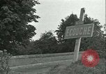 Standbild französischen 2nd Armored Division Alencon Frankreich, 1944, aus Sekunde 44 historischem Filmmaterial Videoclip 65675021856