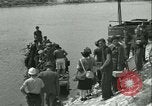 Standbild Fähren Frankreich, 1944, aus Sekunde 37 historischem Filmmaterial Videoclip 65675021857