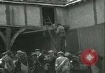 Standbild französischen Widerstand Chateaudun Frankreich, 1944, aus Sekunde 10 historischem Filmmaterial Videoclip 65675021860