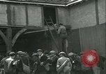 Standbild französischen Widerstand Chateaudun Frankreich, 1944, aus Sekunde 11 historischem Filmmaterial Videoclip 65675021860