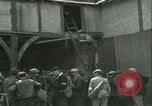 Standbild französischen Widerstand Chateaudun Frankreich, 1944, aus Sekunde 16 historischem Filmmaterial Videoclip 65675021860