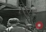 Standbild französischen Widerstand Chateaudun Frankreich, 1944, aus Sekunde 35 historischem Filmmaterial Videoclip 65675021860