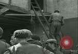 Standbild französischen Widerstand Chateaudun Frankreich, 1944, aus Sekunde 36 historischem Filmmaterial Videoclip 65675021860