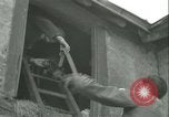 Standbild französischen Widerstand Chateaudun Frankreich, 1944, aus Sekunde 38 historischem Filmmaterial Videoclip 65675021860