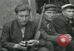 Standbild französischen Widerstand Chateaudun Frankreich, 1944, aus Sekunde 17 historischem Filmmaterial Videoclip 65675021861