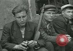Standbild französischen Widerstand Chateaudun Frankreich, 1944, aus Sekunde 20 historischem Filmmaterial Videoclip 65675021861