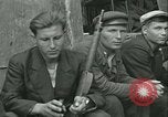 Standbild französischen Widerstand Chateaudun Frankreich, 1944, aus Sekunde 21 historischem Filmmaterial Videoclip 65675021861
