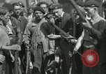 Standbild französischen Widerstand Chateaudun Frankreich, 1944, aus Sekunde 30 historischem Filmmaterial Videoclip 65675021861