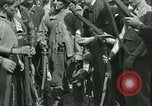 Standbild französischen Widerstand Chateaudun Frankreich, 1944, aus Sekunde 31 historischem Filmmaterial Videoclip 65675021861
