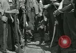Standbild französischen Widerstand Chateaudun Frankreich, 1944, aus Sekunde 33 historischem Filmmaterial Videoclip 65675021861