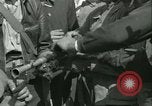Standbild französischen Widerstand Chateaudun Frankreich, 1944, aus Sekunde 55 historischem Filmmaterial Videoclip 65675021861