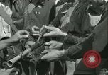 Standbild französischen Widerstand Chateaudun Frankreich, 1944, aus Sekunde 59 historischem Filmmaterial Videoclip 65675021861