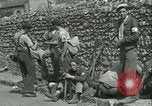 Standbild französischen Widerstand Chateaudun Frankreich, 1944, aus Sekunde 14 historischem Filmmaterial Videoclip 65675021862