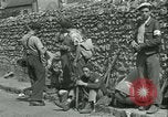Standbild französischen Widerstand Chateaudun Frankreich, 1944, aus Sekunde 15 historischem Filmmaterial Videoclip 65675021862