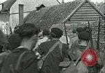 Standbild französischen Widerstand Chateaudun Frankreich, 1944, aus Sekunde 30 historischem Filmmaterial Videoclip 65675021862
