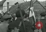 Standbild französischen Widerstand Chateaudun Frankreich, 1944, aus Sekunde 32 historischem Filmmaterial Videoclip 65675021862