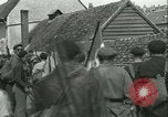 Standbild französischen Widerstand Chateaudun Frankreich, 1944, aus Sekunde 34 historischem Filmmaterial Videoclip 65675021862
