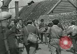 Standbild französischen Widerstand Chateaudun Frankreich, 1944, aus Sekunde 46 historischem Filmmaterial Videoclip 65675021862