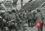 Standbild französischen Widerstand Chateaudun Frankreich, 1944, aus Sekunde 54 historischem Filmmaterial Videoclip 65675021862