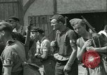 Standbild französischen Widerstand Chateaudun Frankreich, 1944, aus Sekunde 59 historischem Filmmaterial Videoclip 65675021862