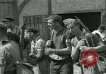 Standbild französischen Widerstand Chateaudun Frankreich, 1944, aus Sekunde 60 historischem Filmmaterial Videoclip 65675021862