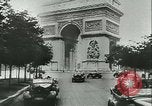 Standbild Deutsche Besetzung von Paris und später die Befreiung von Verbündeten Paris Frankreich, 1944, aus Sekunde 23 historischem Filmmaterial Videoclip 65675021864